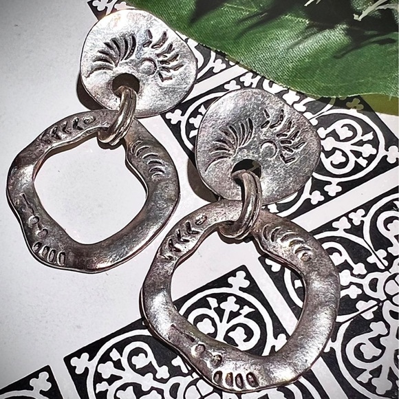 Vintage handmade earrings. Large Unique Dangle Earrings Silver Hammered Design - Picture 10 of 13